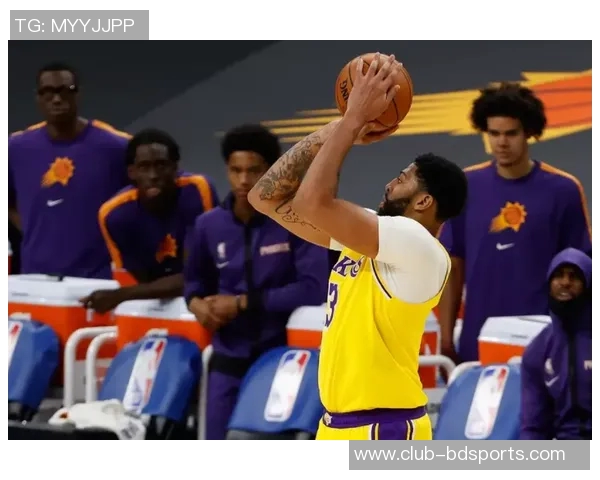 扎威三分球如雨下25分3断展现自信风采助力球队胜利