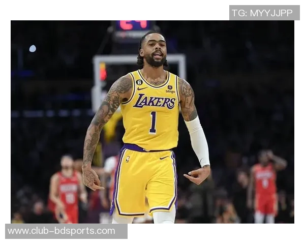 锡安首节表现低迷仅得2分3篮板球队正负值惨淡8状态堪忧